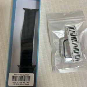 애플워치 40mm 보호케이스+스포츠밴드 세트로 팝니다.