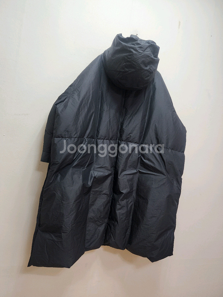 베르띠 하이넥루즈 구스롱패딩--1