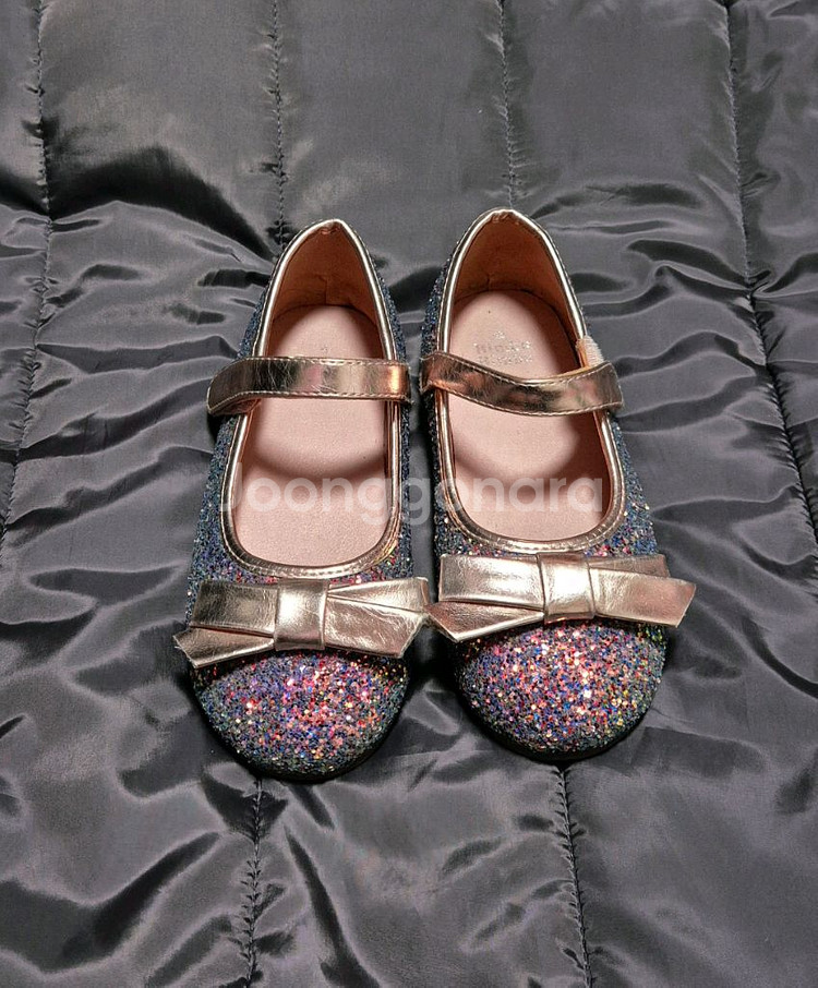 빔보빔바 글리터 리본 스트랩 플랫슈즈(200)--1