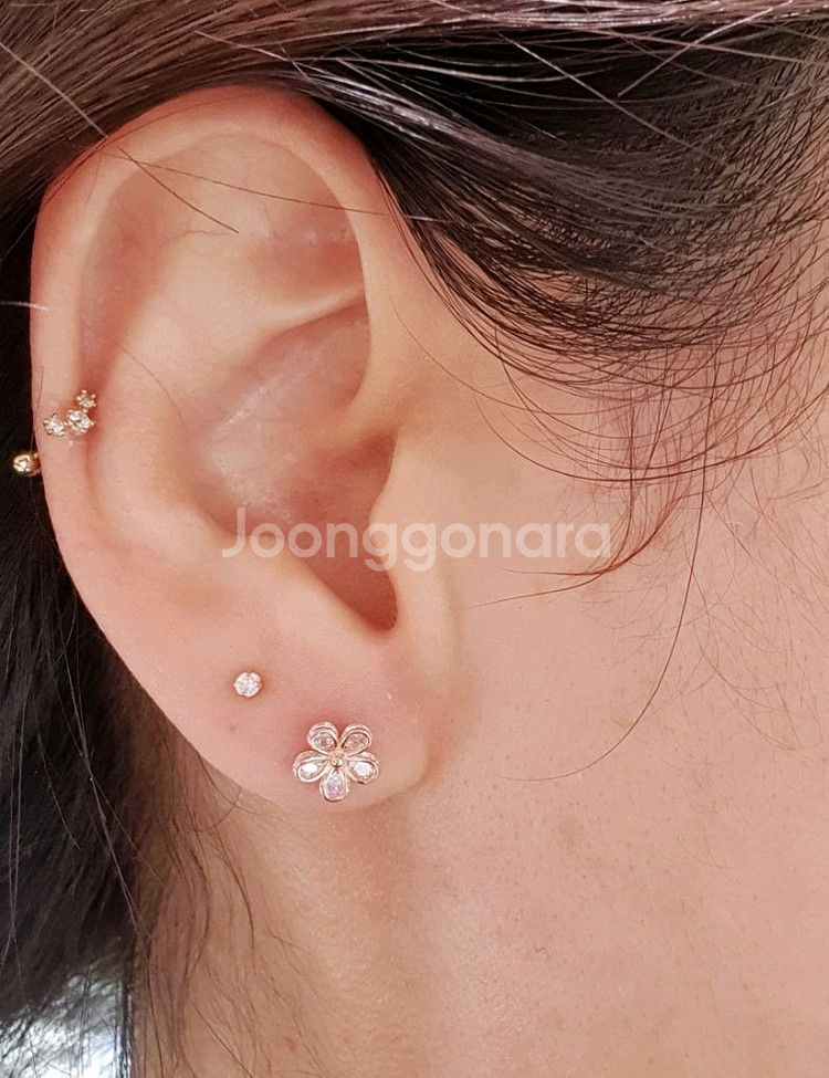 14k 로이드 꽃 피어싱--1