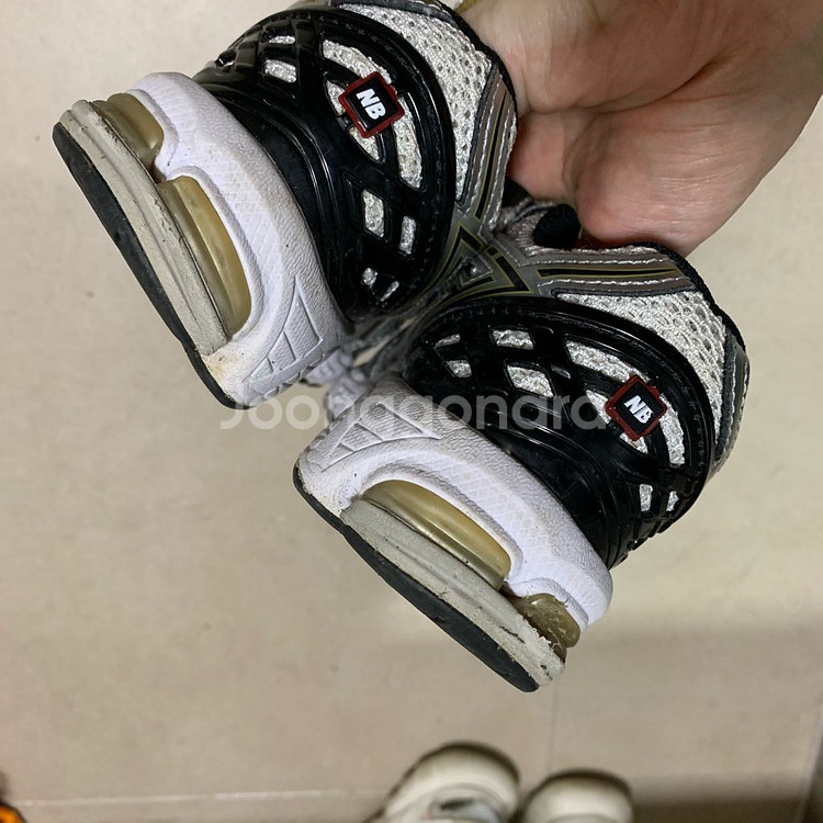 뉴발란스키즈 1906 운동화 210--2