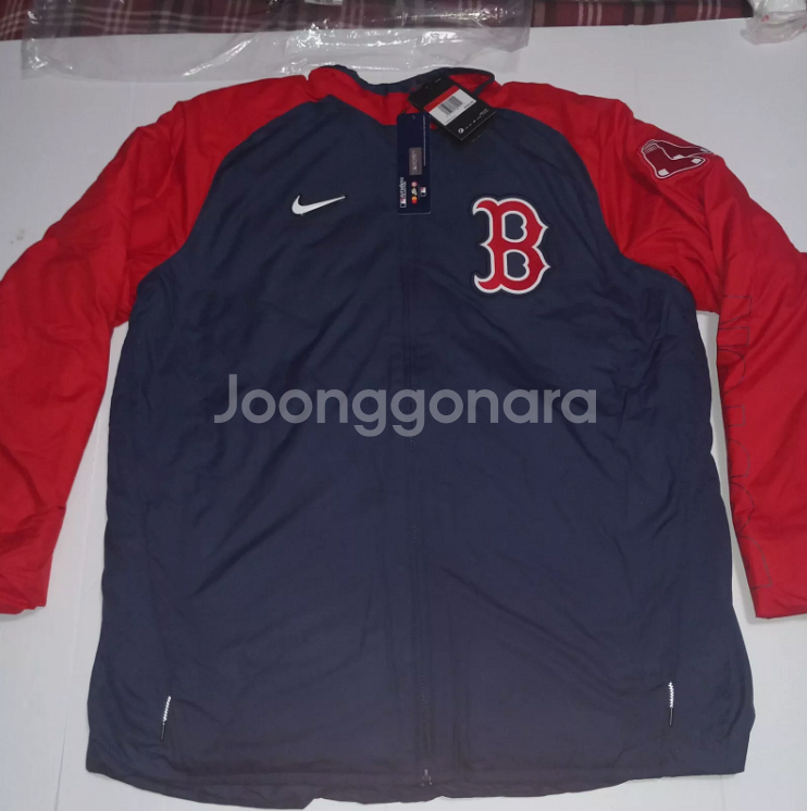 나이키 보스턴 레드삭스 덕아웃 구스 패딩점퍼 L(105--2