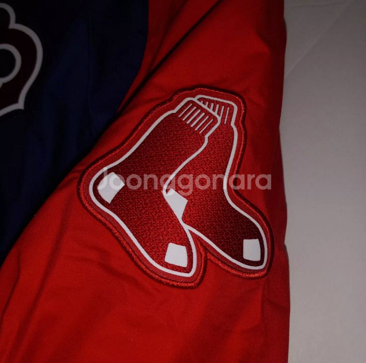 나이키 보스턴 레드삭스 덕아웃 구스 패딩점퍼 L(105--7