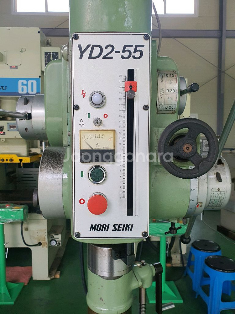 MORI SEIKI 직립 드릴링 머신 YD2-55--2
