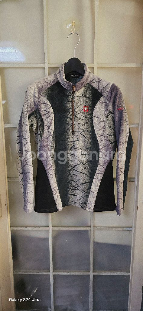 여.80-90) 블랙야크 여성 등산 티셔츠(기모)트레킹--6