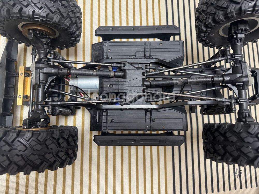 트랙사스 TRX4 디펜더 하이트레일 RC--5