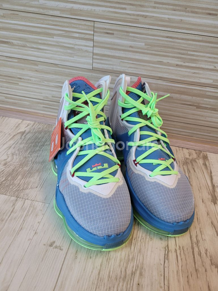 새상품(260) 나이키 르브론 19 무료배송--3