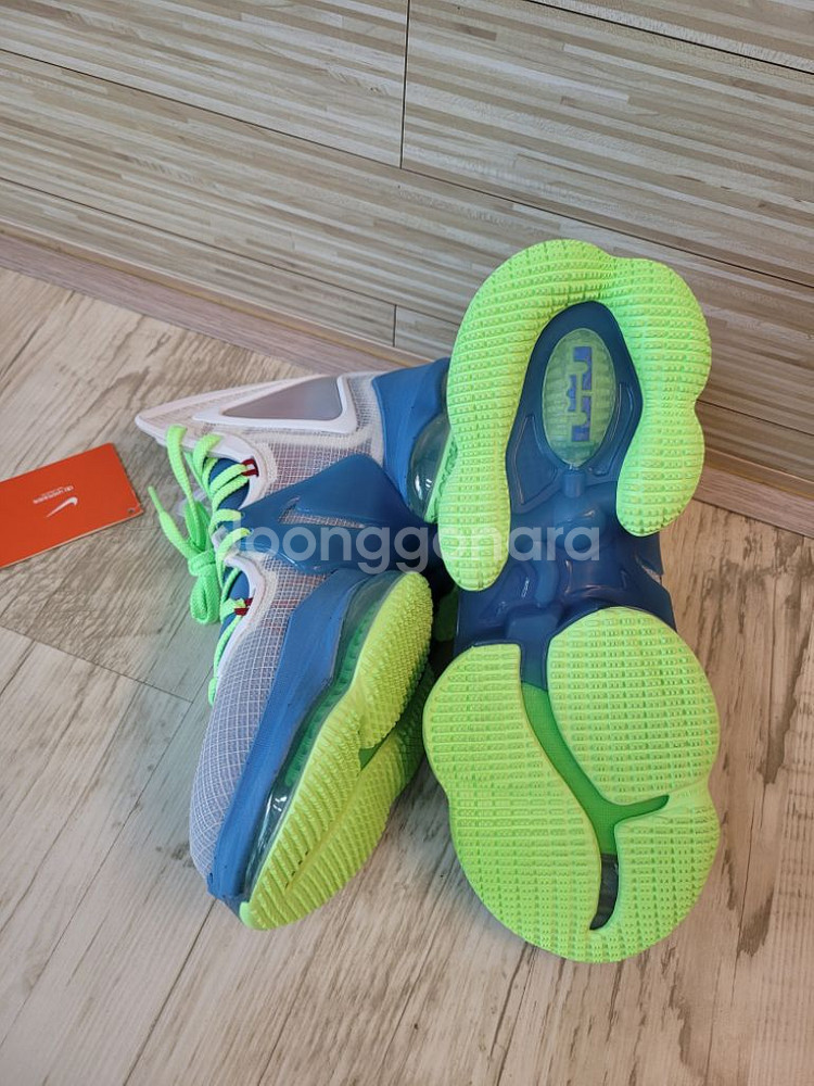 새상품(260) 나이키 르브론 19 무료배송--4