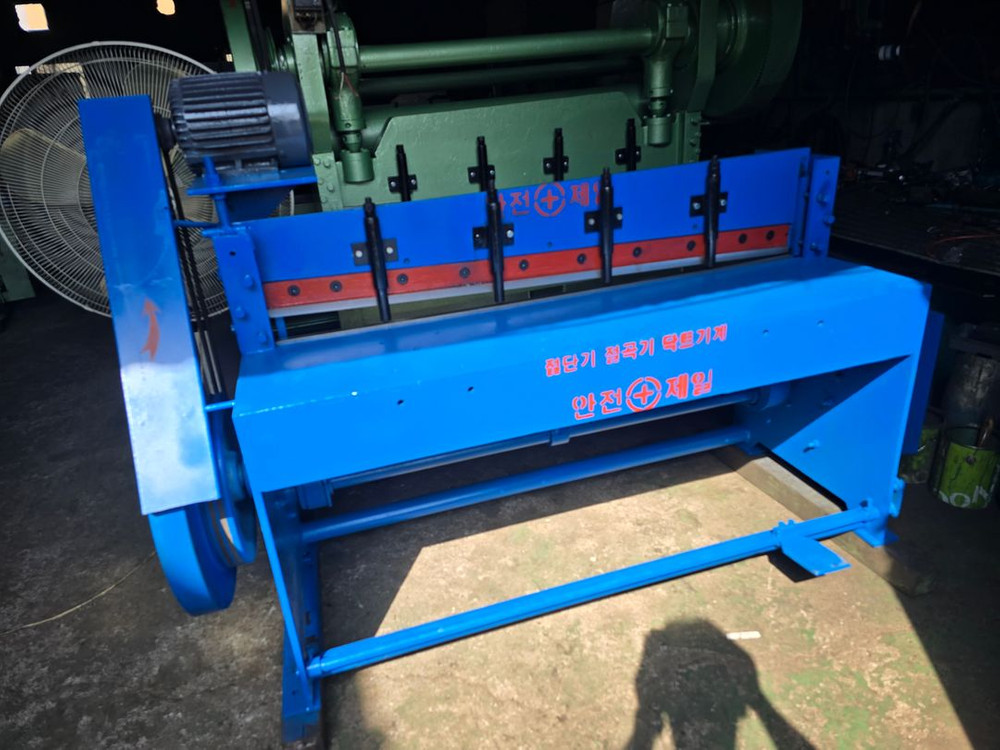 닥트절단기, 절곡기8자,4자 팝니다 이미지