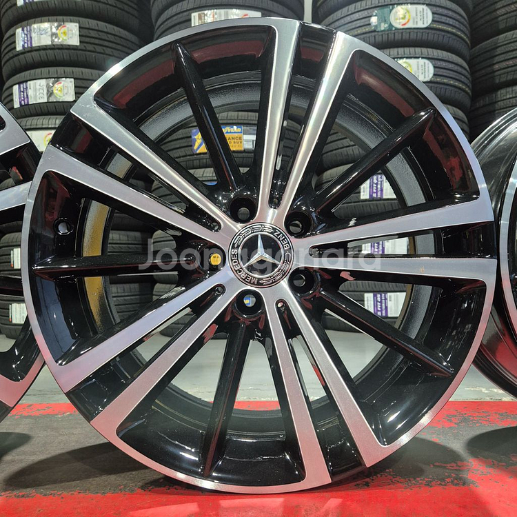 벤츠 CLS 19인치 순정 중고휠 한대분 판매--3