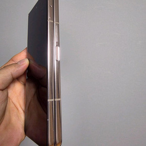 자급제 갤럭시 Z 폴드4 베이지 상태 굿