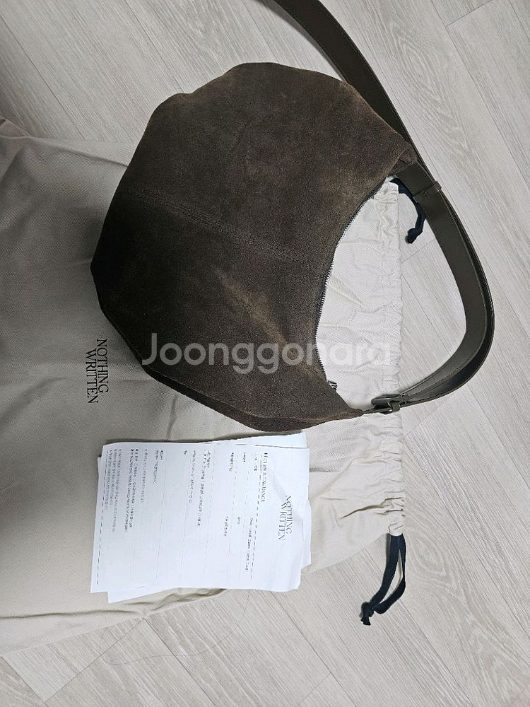낫띵리튼 스웨이드 호보 숄더백 브라운--8