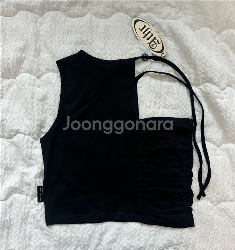 새상품)앤디아더 블랙 셔링 절개 슬리브스--5