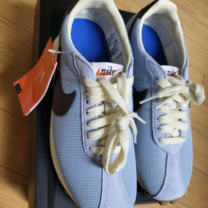 여성 나이키 LD-1000 HF3227-400 운동화