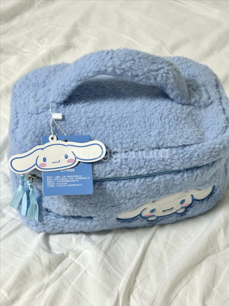 산리오 시나모롤 뽀글이 대용량 파우치--4