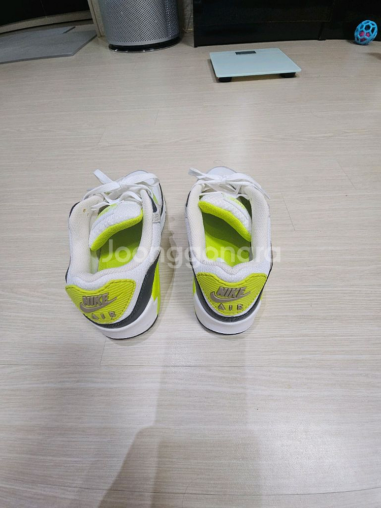 나이키스니커즈260--1