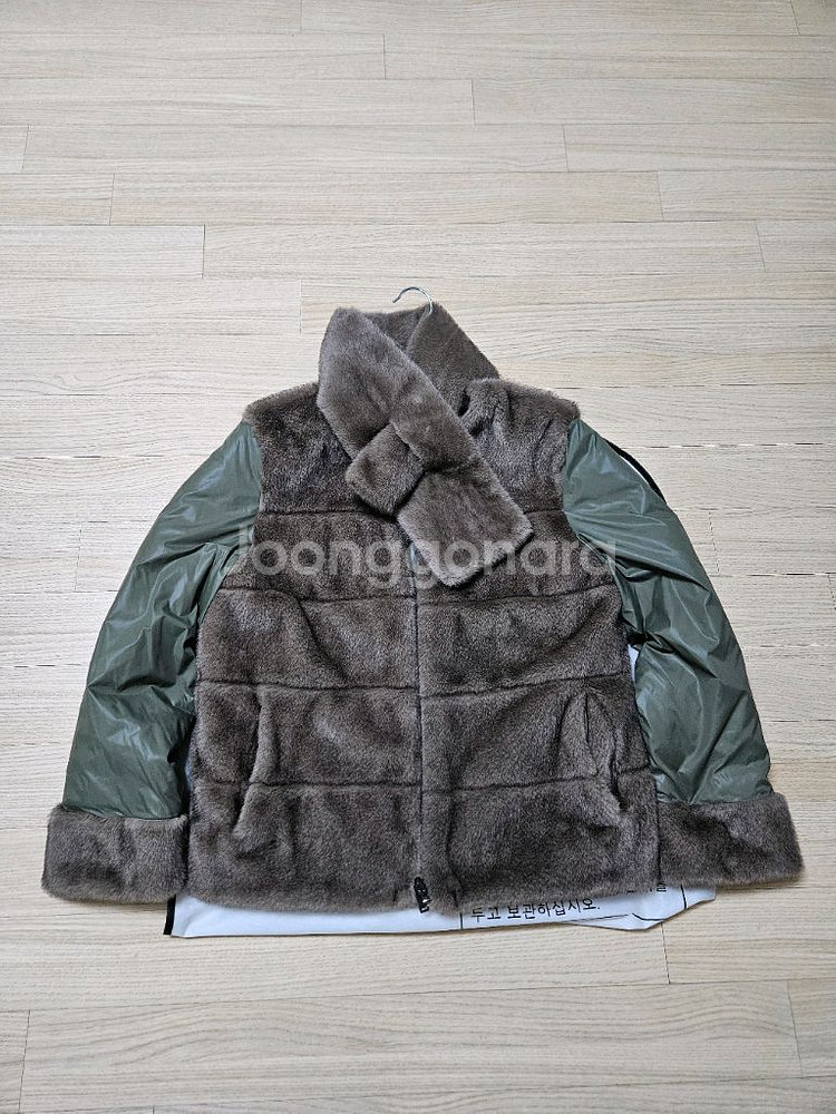 Celeb Shop edition 퍼 자켓 카키--1