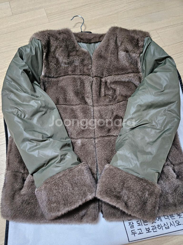 Celeb Shop edition 퍼 자켓 카키--5
