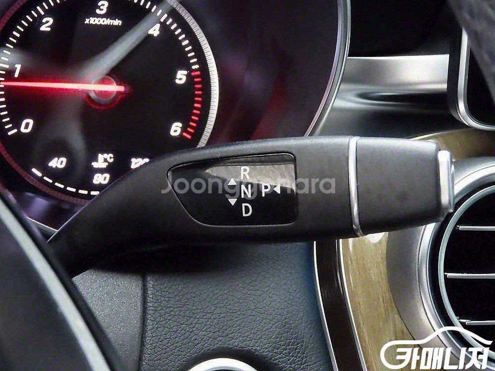 [벤츠]C클래스 W205 C220 d 4MATIC 익스--9
