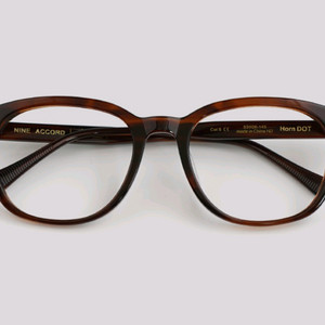 나인어코드 horn dot 딥톨토이즈 브라운 뿔테 안경