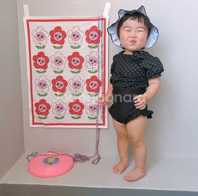 꽁떼레베 수영복 투피스 + 모자 (1회 착용)--0