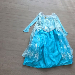 엘사드레스 S사이즈(5-6세)