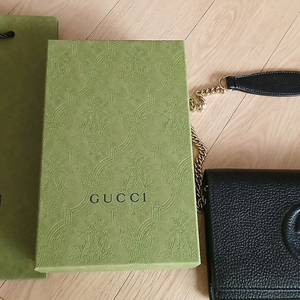 구찌 소호 WOC 체인크로스백