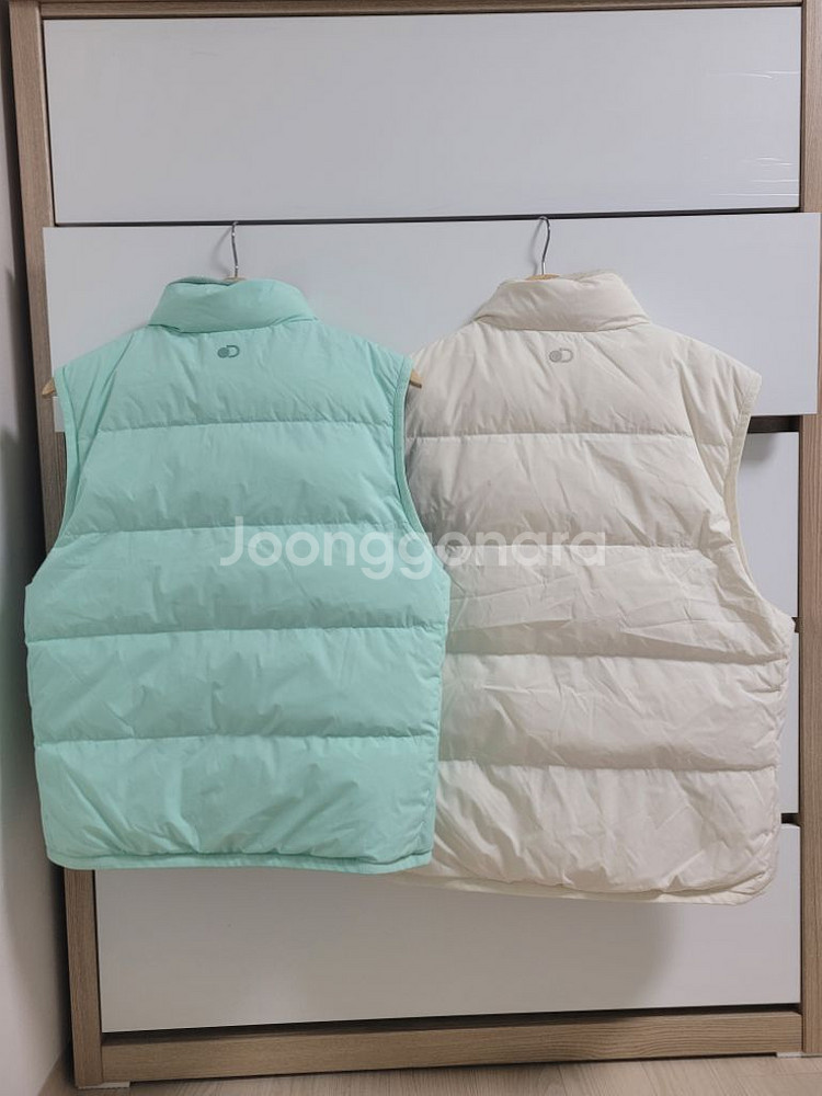새상품)디스커버리 구스다운 양면 베스트 패딩조끼--2