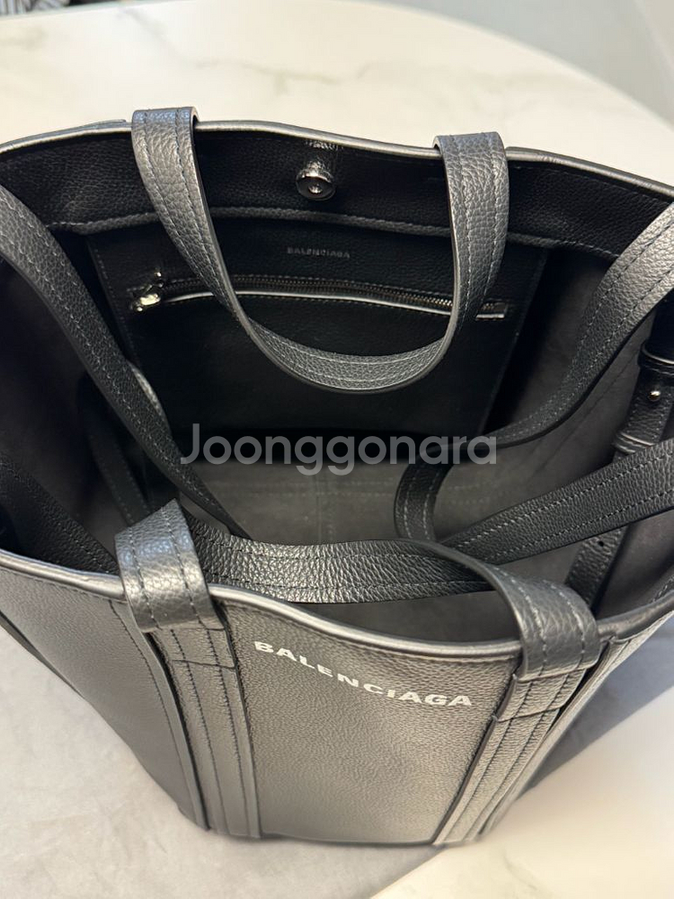 발렌시아가 에브리데이 스몰 토트백--1