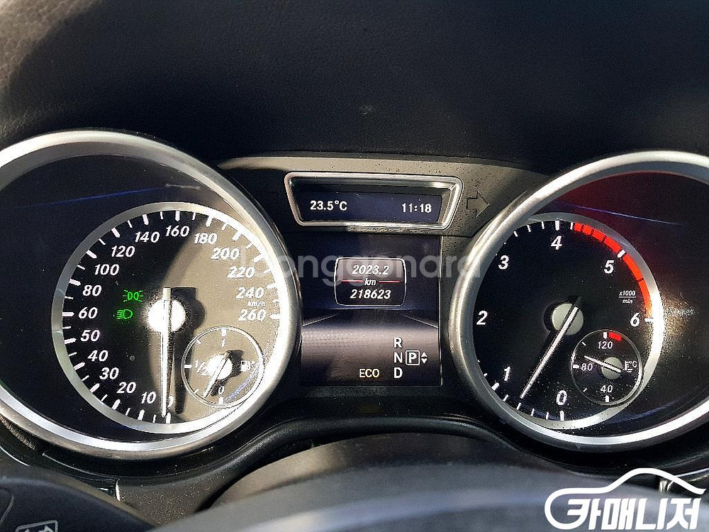 [벤츠]뉴 M클래스 W166 ML350 블루텍 4매틱--6