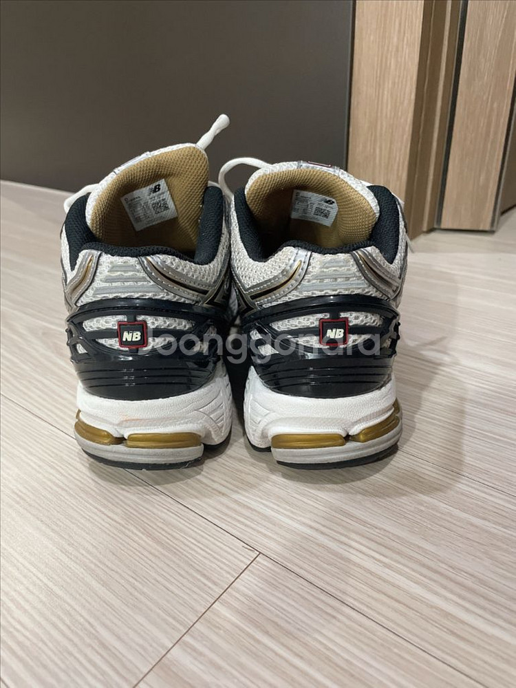뉴발란스 1906 255사이즈--3