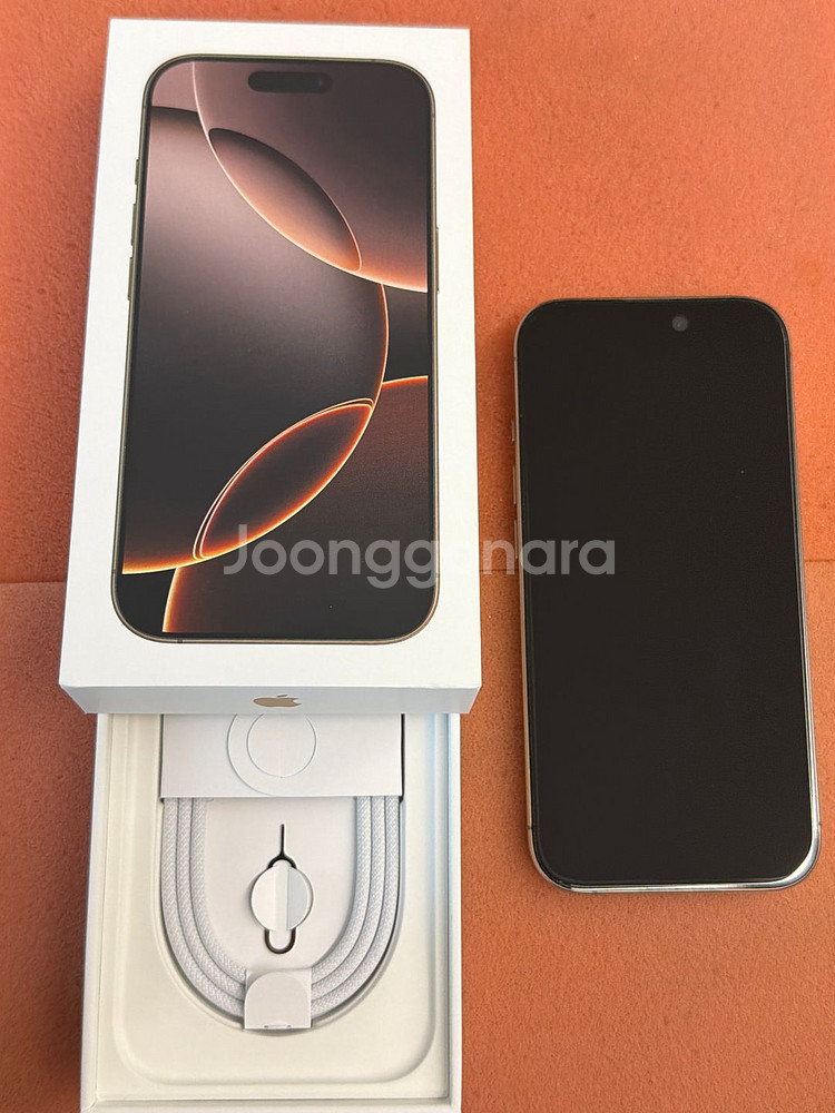 특S급 아이폰 16프로 데저트 티타늄, 256GB 풀박--1