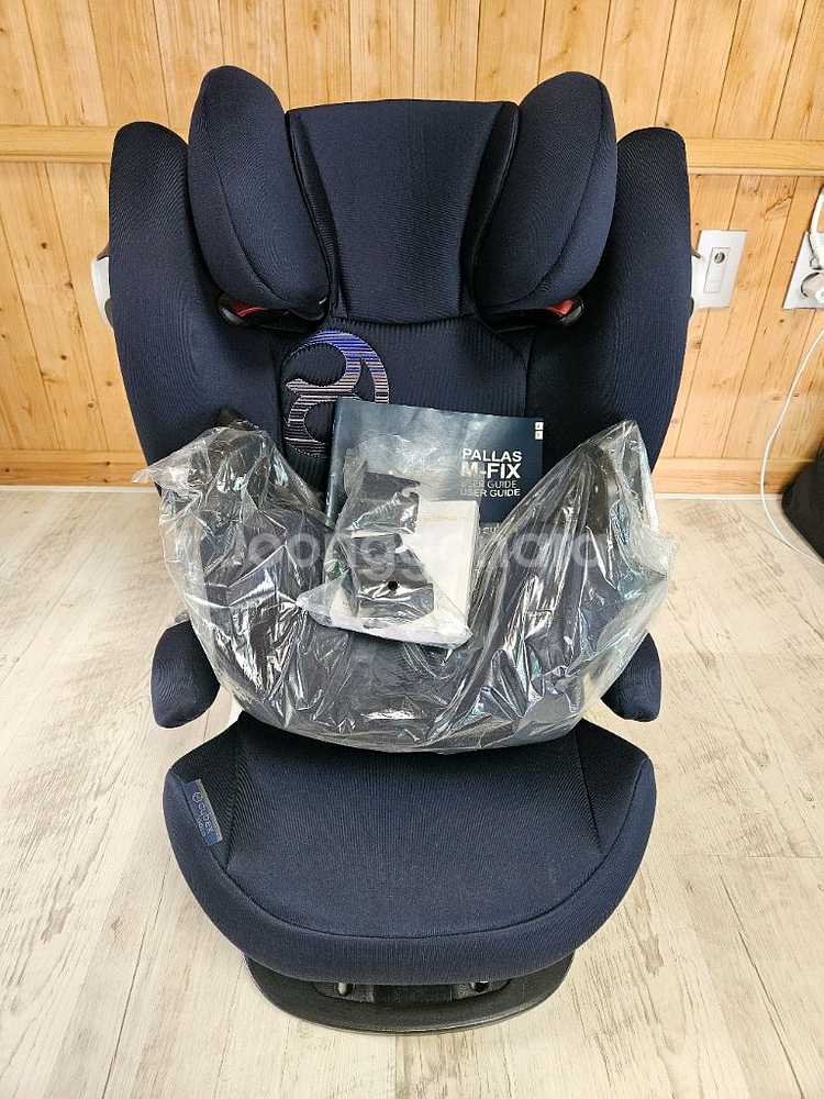 싸이벡스 토틀러 ISOFIX 카시트--1