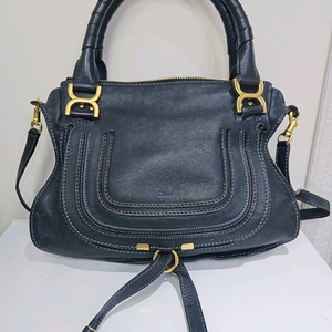 끌로에 마르씨 블랙 토트백입니다