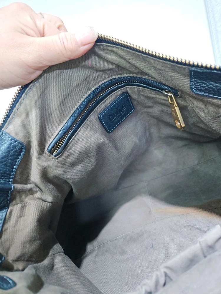 끌로에 마르씨 블랙 토트백입니다 이미지