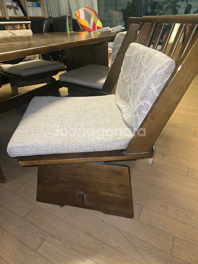 아피나 (APINA) 4인 식탁 + 의자 세트--4