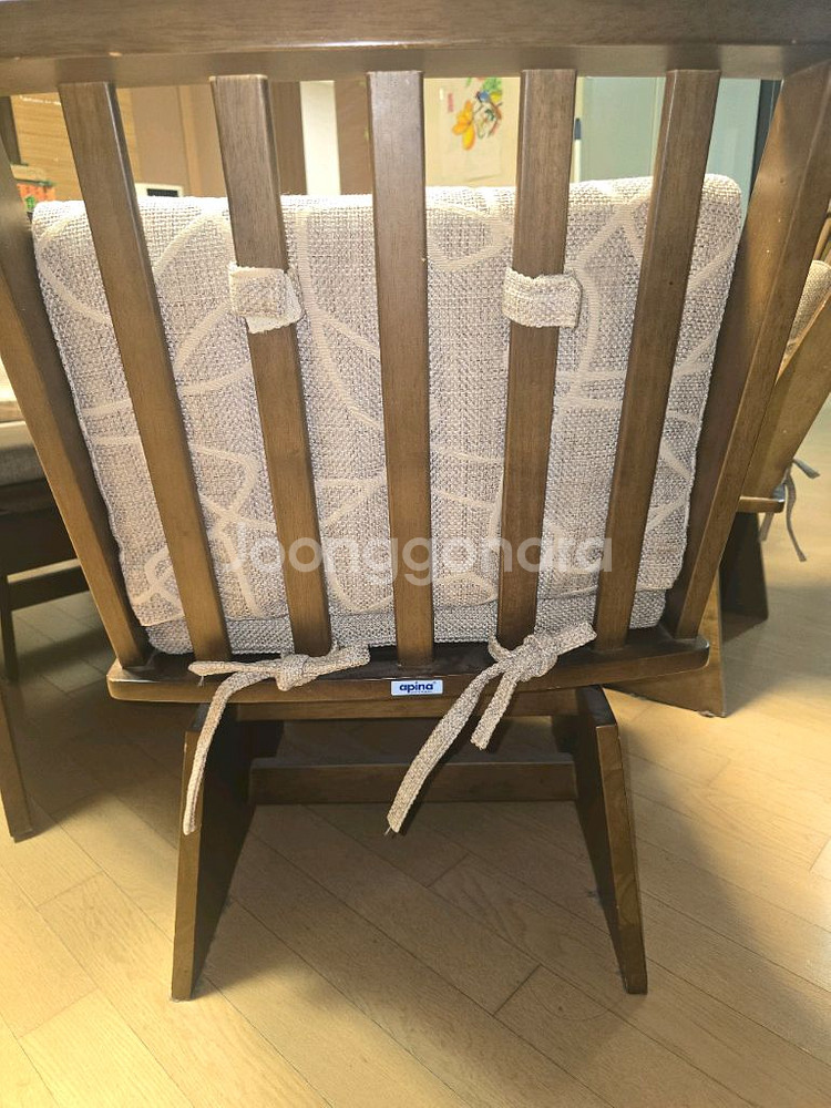 아피나 (APINA) 4인 식탁 + 의자 세트--5