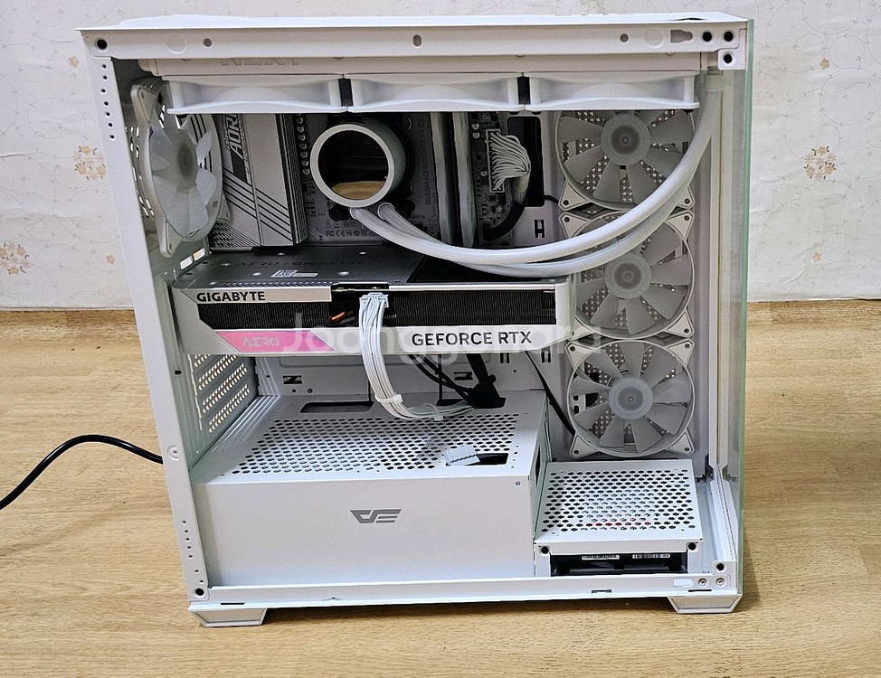 AMD 7800X3D 게이밍 본체 판매합니다--5