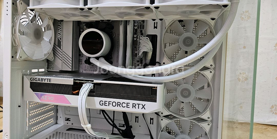 AMD 7800X3D 게이밍 본체 판매합니다--6