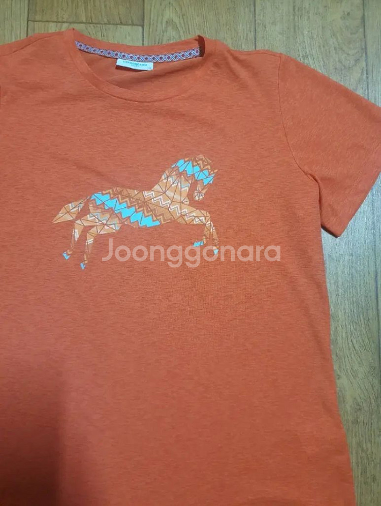 이동수 여성 반팔티 100 사이즈입니다--1
