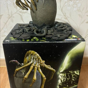 에일리언 페이스허거 스태츄 팝니다!