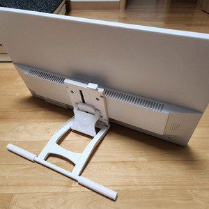 크로스오버 24인치 터치 모니터