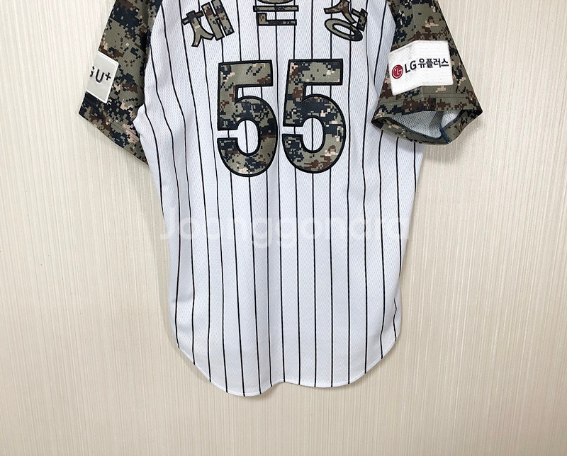 KBO 데상트 LG트윈스 어센틱 밀리터리유니폼 95--9