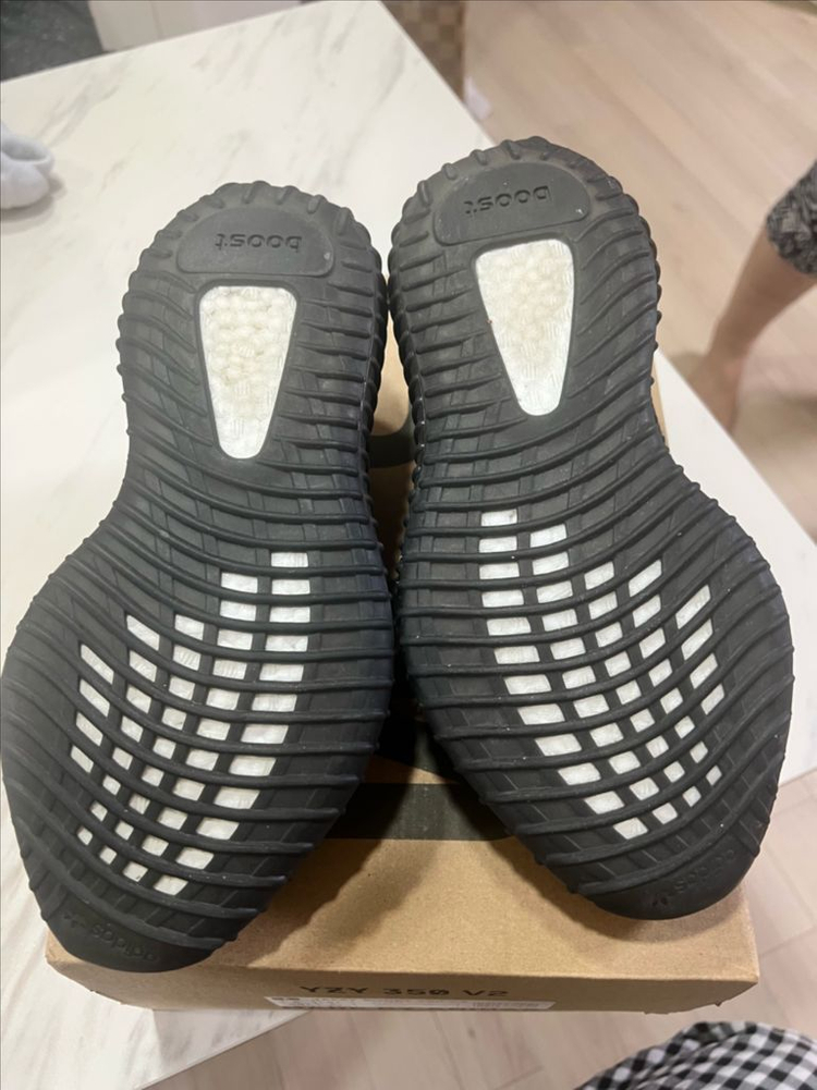 이지부스트 350v2코어블랙레드/BY9612 240팜 이미지