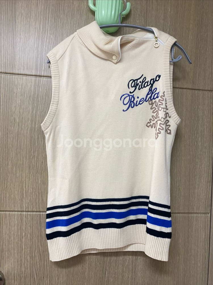 휠라골프 여성 목폴라 니트 조끼 골프복 95사이즈--0