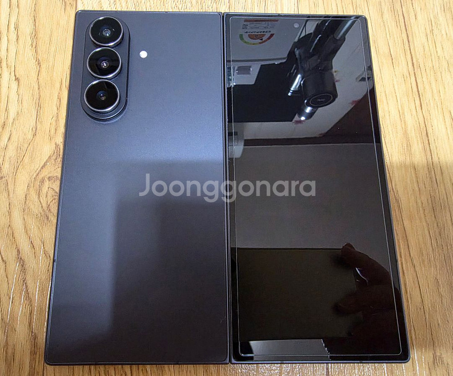 갤럭시 Z 폴드7 SS급 256G 정상공기기 단품--0