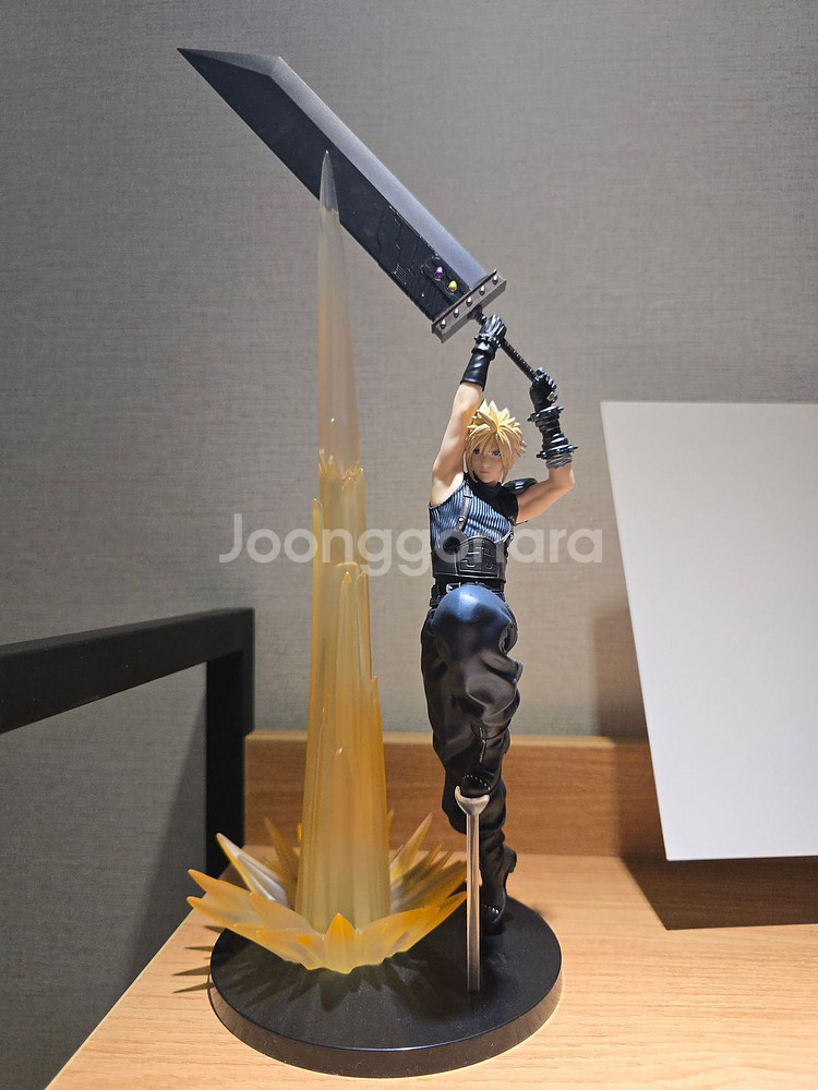 파이널판타지7 리버스 피규어--2