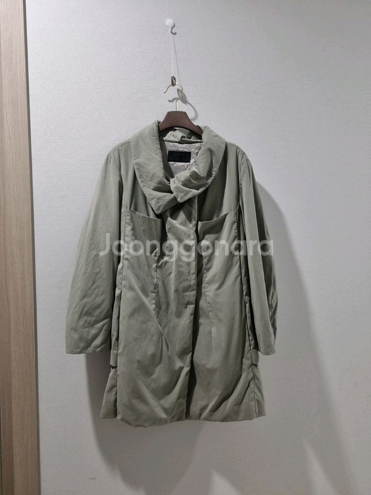 마인 넥라인 포인트 코트--1