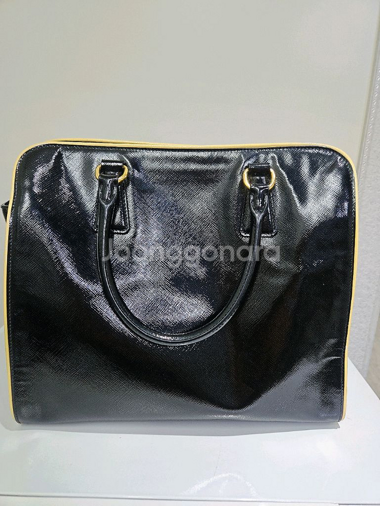 프라다 사피아노 가죽 블랙--2