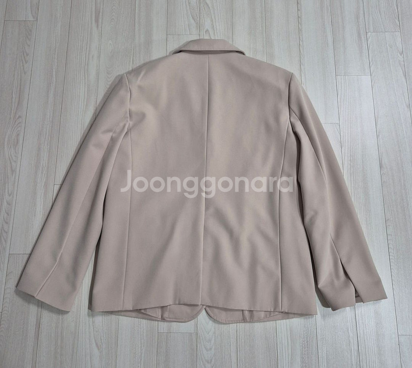 크림치즈마켓 스위트피 시그니처 블레이저 자켓 베이지--3